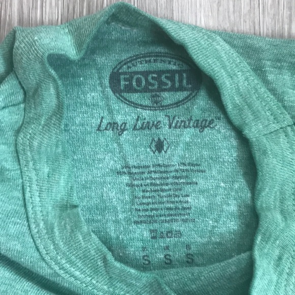 Fossil Small Men’s T-Shirts Bundle - Picture 5 of 6